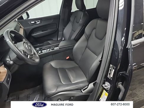 Used 2023 Volvo XC60 B5 Plus w/ Climate Package AWD/4WD image 33