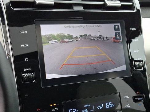 Used 2023 Hyundai Tucson SEL w/ Convenience Package AWD/4WD image 4