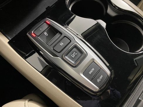 Used 2018 Honda Pilot Touring image 28