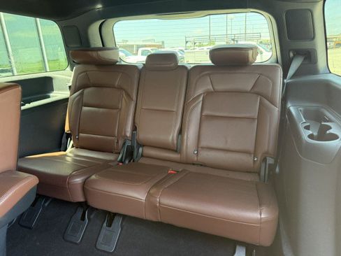 Used 2025 Lincoln Navigator Reserve AWD/4WD image 9