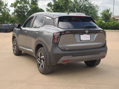 Certified 2026 Nissan Kicks SV FWD image 2