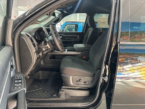 New 2025 RAM 3500 Big Horn image 27