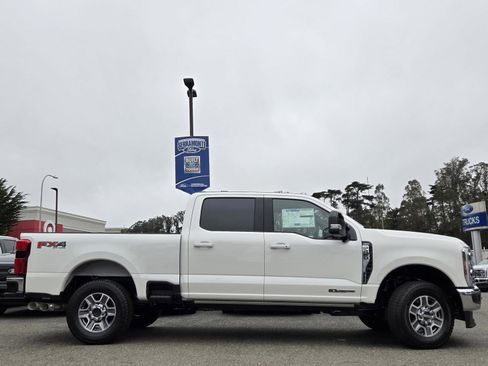 New 2026 Ford F250 Lariat w/ Lariat Ultimate Package image 4