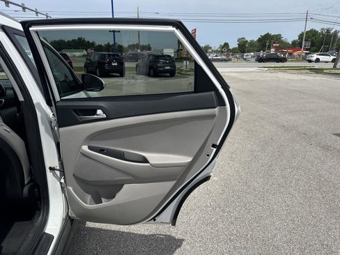 Used 2020 Hyundai Tucson Value FWD image 22