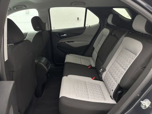 Used 2022 Chevrolet Equinox LT w/ Driver Convenience Package image 36