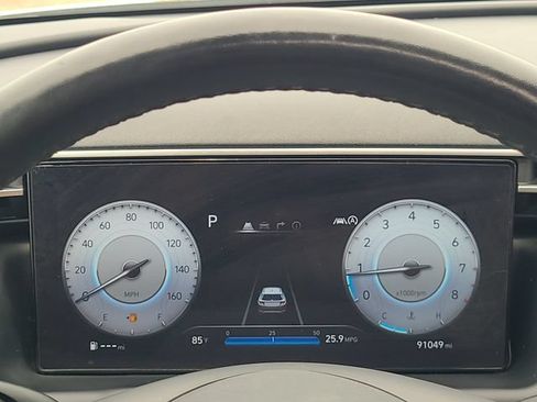 Used 2023 Hyundai Tucson Limited FWD image 16