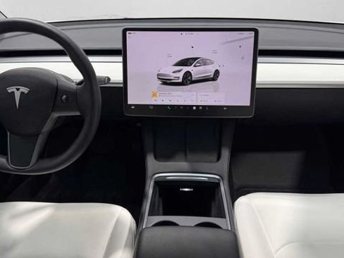 Used 2023 Tesla Model 3 Standard Range RWD image 18