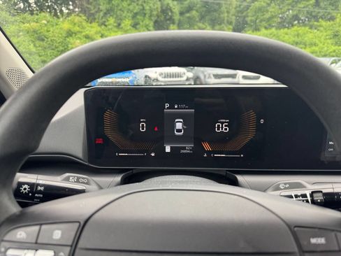 Used 2025 Kia K4 FWD image 38