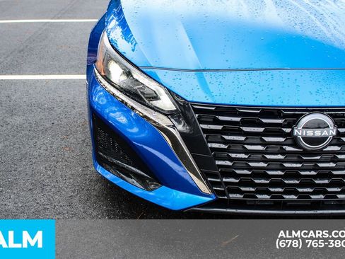 Used 2025 Nissan Altima 2.5 SR FWD image 12