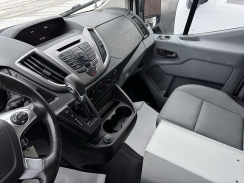 Used 2019 Ford Transit 250 130 Low Roof w/ Premium Package image 9