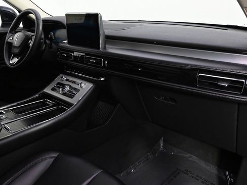 Used 2023 Lincoln Aviator Standard w/ Premium Package image 15