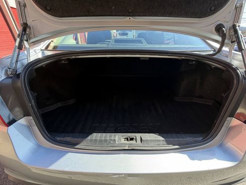 Used 2018 Subaru Legacy 2.5i Limited AWD/4WD image 25