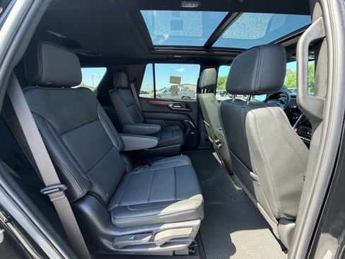 Used 2026 GMC Yukon Denali w/ Sun & Power Step Package AWD/4WD image 12