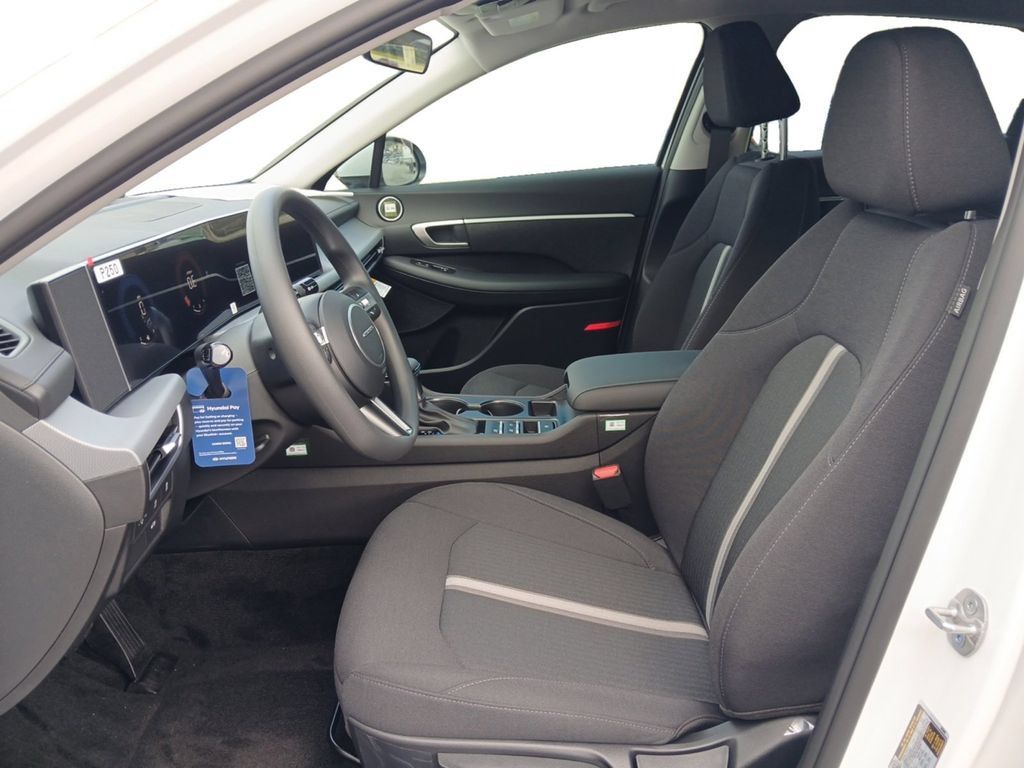 New 2026 Hyundai Sonata SE FWD image 10