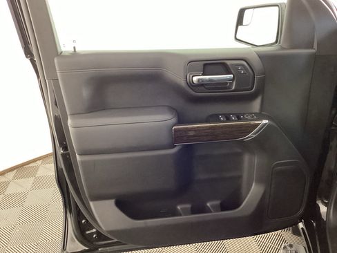 Used 2022 GMC Sierra 1500 Elevation w/ LPO, Elevation Black Package AWD/4WD image 16