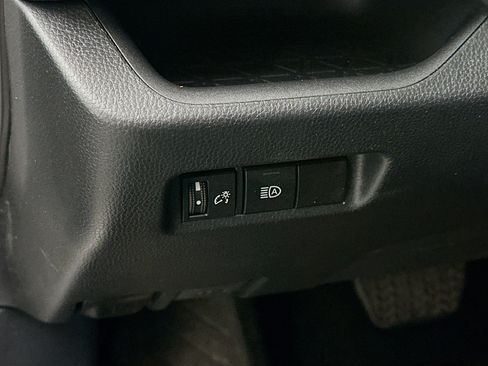 Used 2025 Toyota RAV4 LE image 17