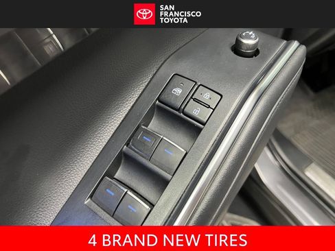 Used 2022 Toyota Highlander Platinum AWD/4WD image 37