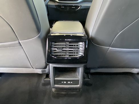 Used 2023 Volkswagen ID.4 Pro RWD image 29