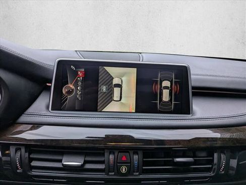 Used 2015 BMW X5 xDrive50i image 15