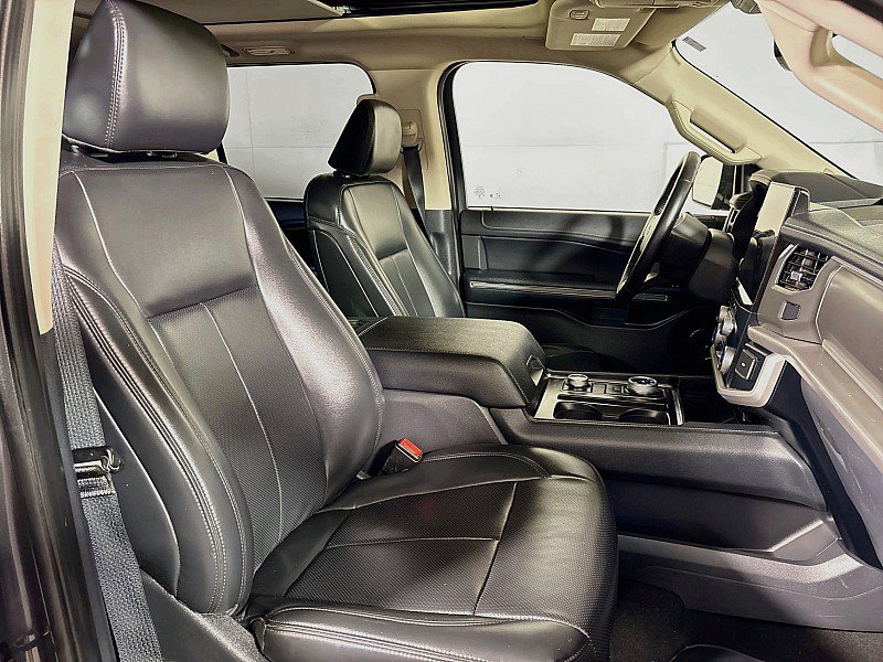 Used 2024 Ford Expedition XLT AWD/4WD image 29