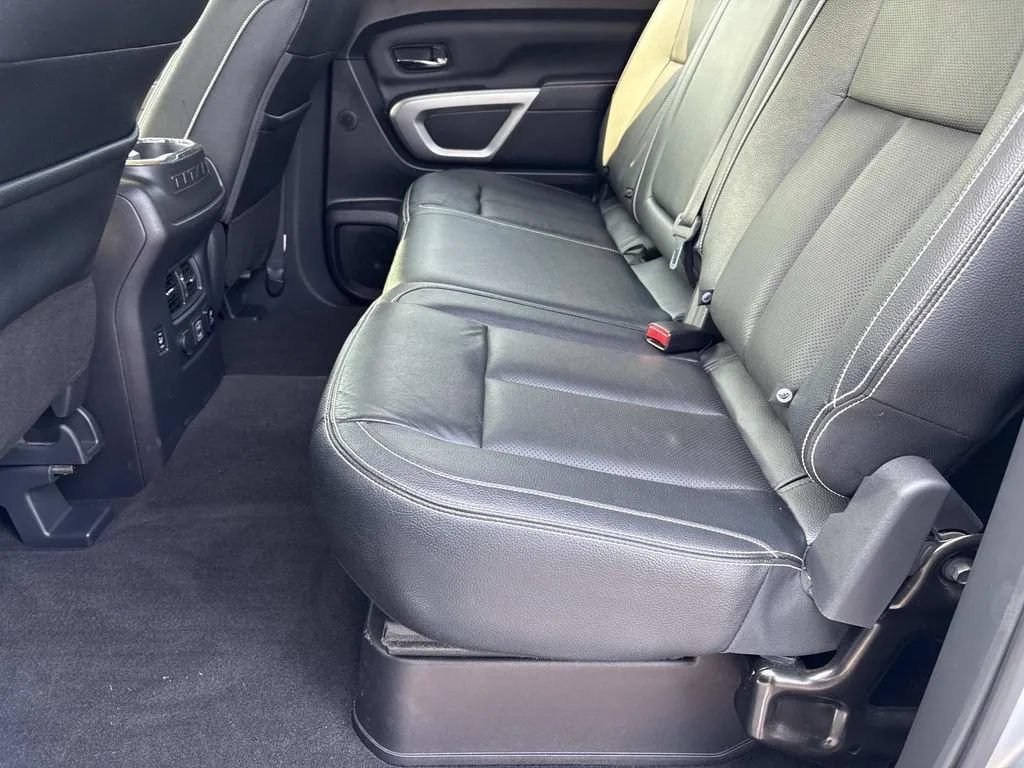 Used 2019 Nissan Titan PRO-4X w/ Pro-4x Convenience Package AWD/4WD image 19