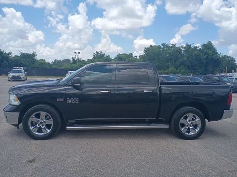 Used 2017 RAM 1500 Lone Star RWD image 2