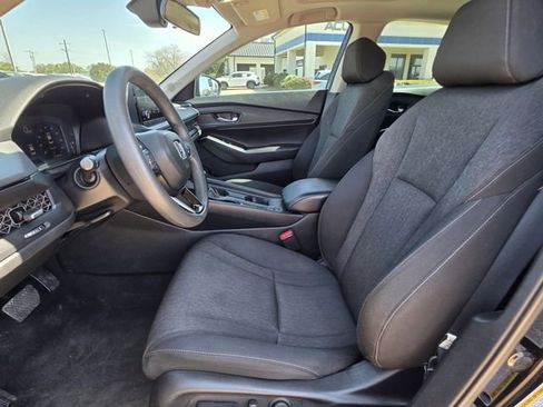 Used 2024 Honda Accord EX image 18