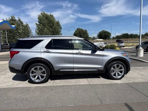 Used 2020 Ford Explorer Platinum w/ Premium Technology Package AWD/4WD image 4
