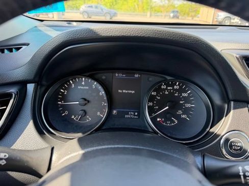 Used 2019 Nissan Rogue SV AWD/4WD image 13