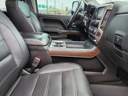 Used 2017 GMC Sierra 3500 Denali w/ Duramax Plus Package image 23