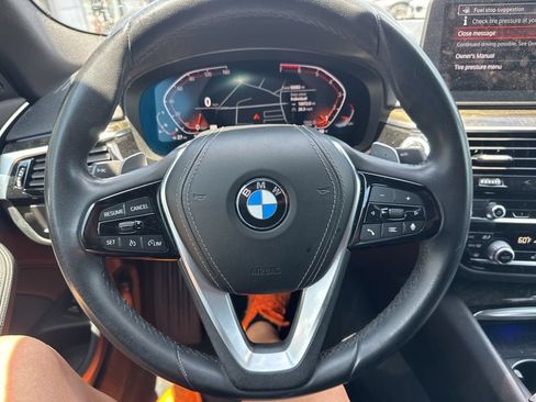 Used 2021 BMW 530i w/ Convenience Package RWD image 44