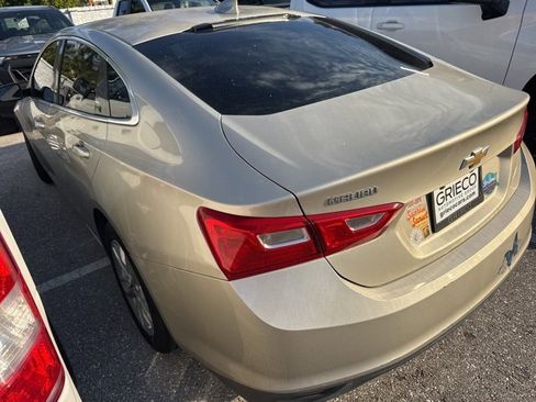 Used 2016 Chevrolet Malibu LT image 4