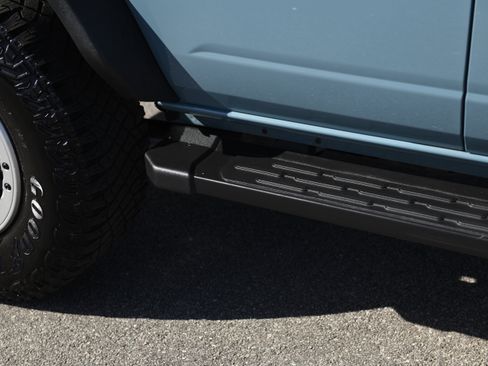 Used 2023 Ford Bronco Black Diamond w/ Sasquatch Package AWD/4WD image 5