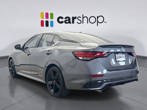 Used 2024 Nissan Sentra SR w/ SR Premium Package image 3