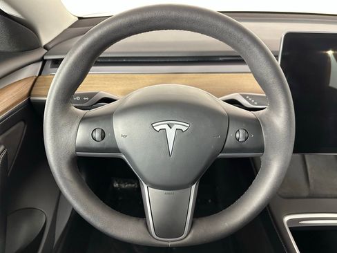 Used 2023 Tesla Model 3 Standard Range image 14