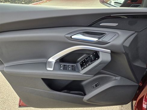 New 2025 Audi Q5 Premium Plus image 17