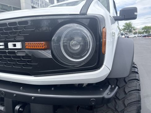Used 2022 Ford Bronco Wildtrak AWD/4WD image 13