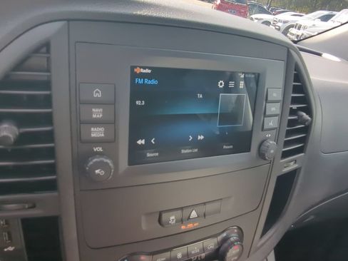 Used 2023 Mercedes-Benz Metris Passenger image 6