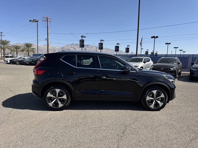 Certified 2025 Volvo XC40 B5 Core w/ Protection Package Premier AWD/4WD image 5
