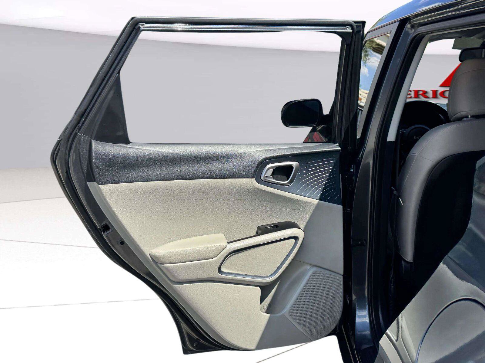 Used 2023 Kia Soul EX FWD image 31