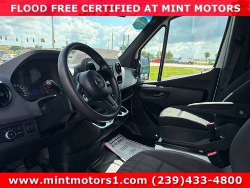 Used 2021 Mercedes-Benz Sprinter 2500 w/ Driver Convenience Package image 26