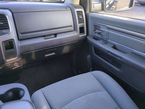 Used 2024 RAM 1500 Classic SLT image 17