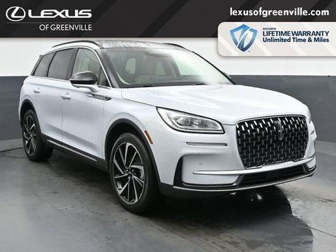 Used 2025 Lincoln Corsair Reserve FWD image 2
