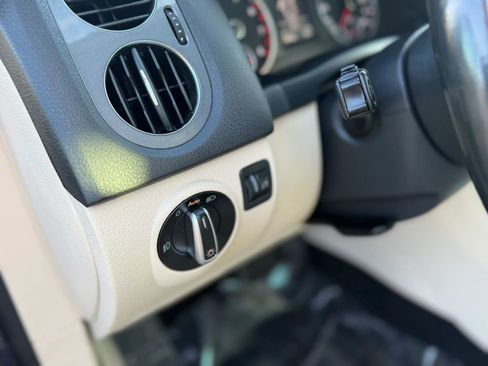 Used 2013 Volkswagen Tiguan S AWD/4WD image 28