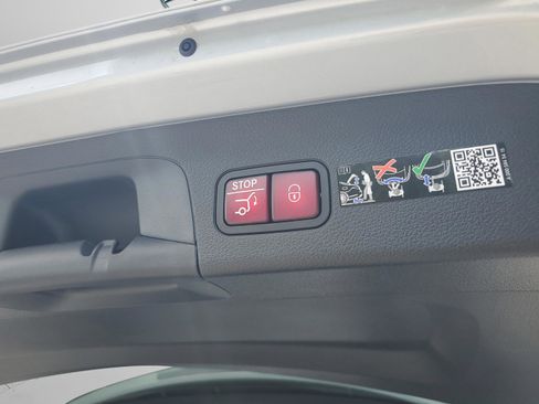 Certified 2026 Mercedes-Benz GLS 450 4MATIC image 38