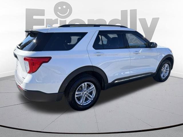 Used 2022 Ford Explorer XLT w/ Equipment Group 202A AWD/4WD image 8