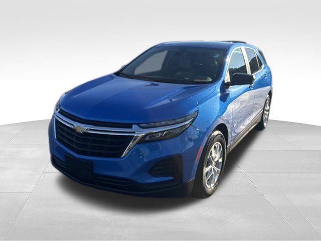 Used 2024 Chevrolet Equinox LS w/ LS Convenience Package FWD image 3