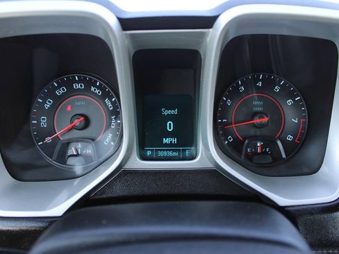 Used 2015 Chevrolet Camaro LT RWD image 14