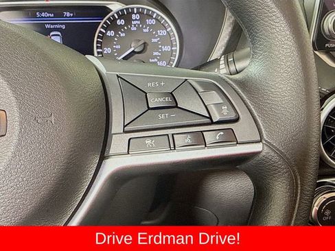 Used 2025 Nissan Sentra SV FWD image 14