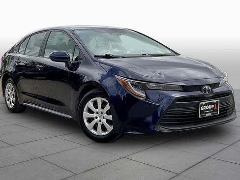 Used 2024 Toyota Corolla LE FWD image 3